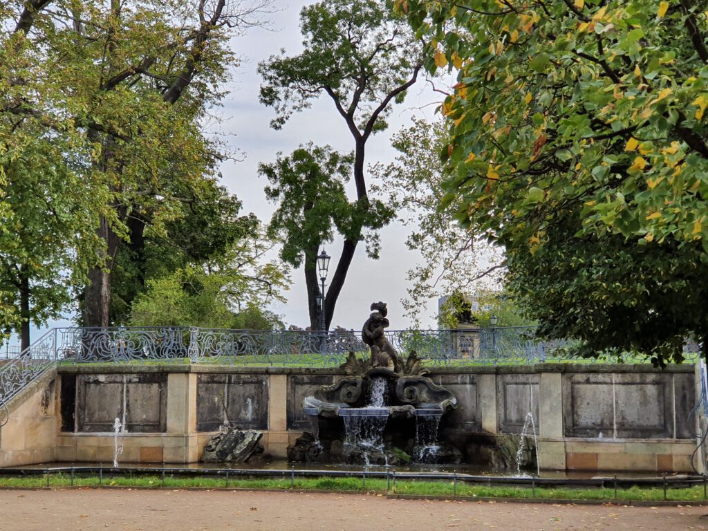 Delphinbrunnen in Dresden